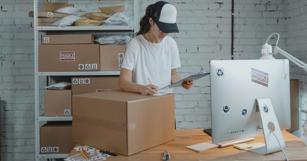 Cosmico - Dropshipping vs Print-on-Demand [Key Differences]